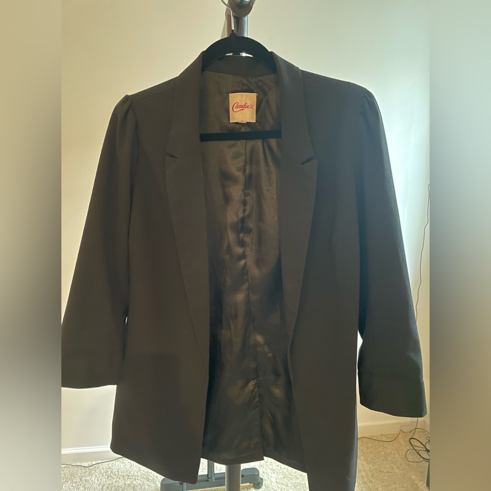 Very pretty black blazer .. used a lot of times but still looks good